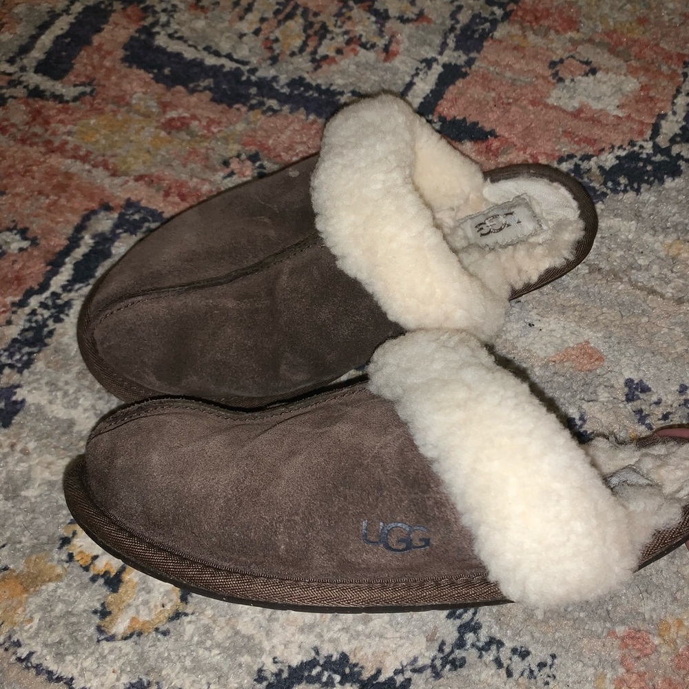 UGG Scuffette Slipper brown gray suede sheepskin